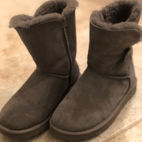Ugg’s grey BAILEY BUTTON II - Picture 3 of 5